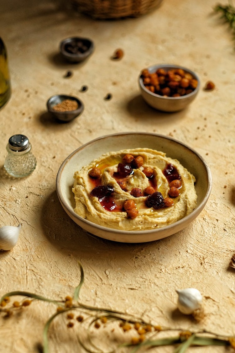 Raisin and Roasted Chickpea Hummus Recipe